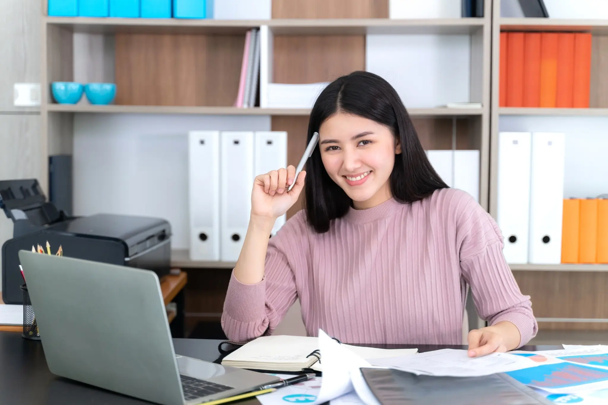 lifestyle beautiful asian business young woman using laptop computer office desk max 1mb