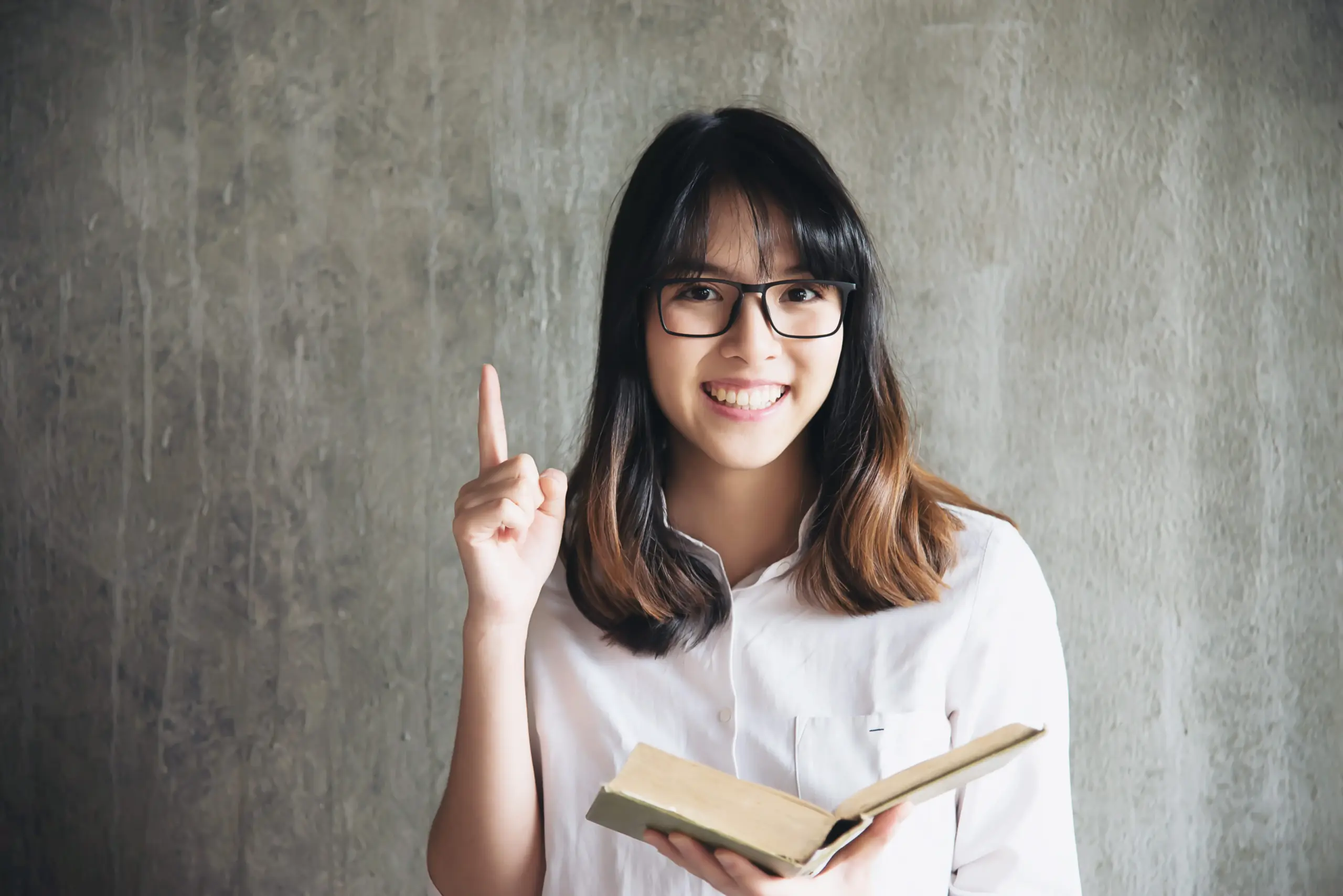 lovely asian young lady portriat happy woman lifestyle concept (1)