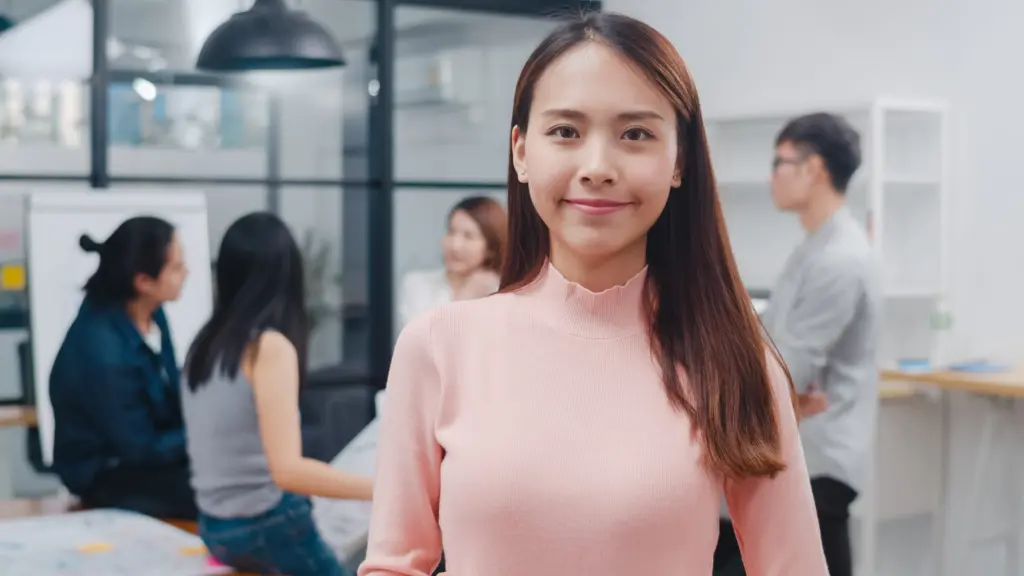 portrait successful beautiful executive businesswoman smart casual wear looking camera smiling (1) (1)