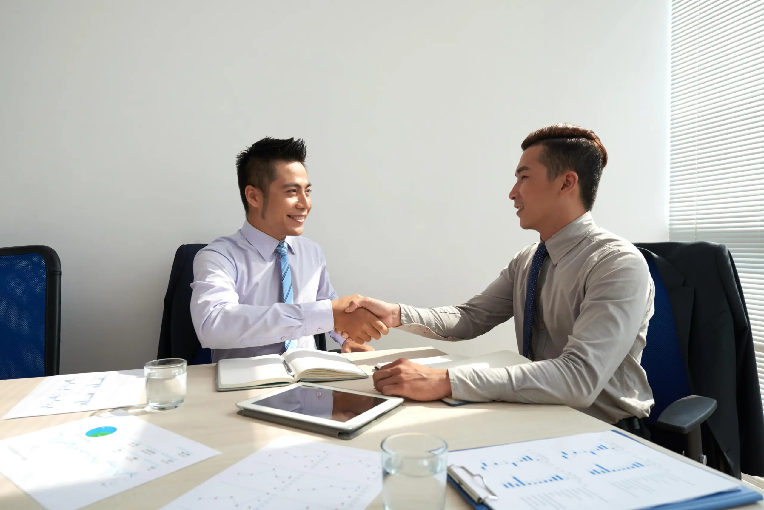 handshake (1)